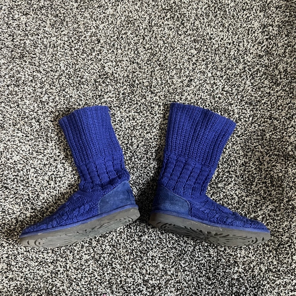 KNIT UGGS - Picture 4 of 7